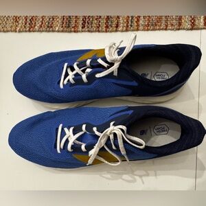 New Balance Fresh Foam Running Shoes Blue Gold Athletic Sneakers Men’s